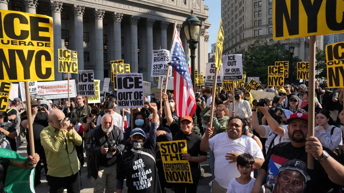 Trump Kerah Pengawal Negara Ke Los Angeles Selepas Protes ICE: Apa Sebenarnya Berlaku?
