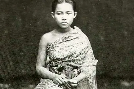 Ratu Sunandha Mangkat Gara-Gara Larangan Tak Boleh Disentuh?