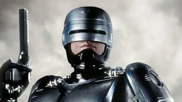 Cyborg Dunia Sebenar