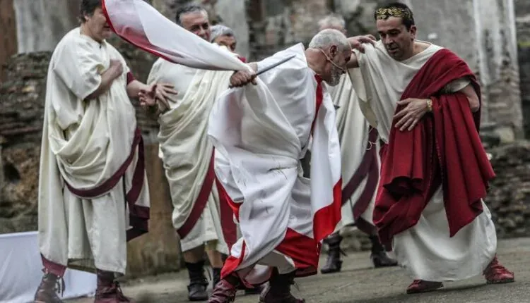 Pembμnμhan Julius Caesar Pencetus Kejatuhan Republik Rom