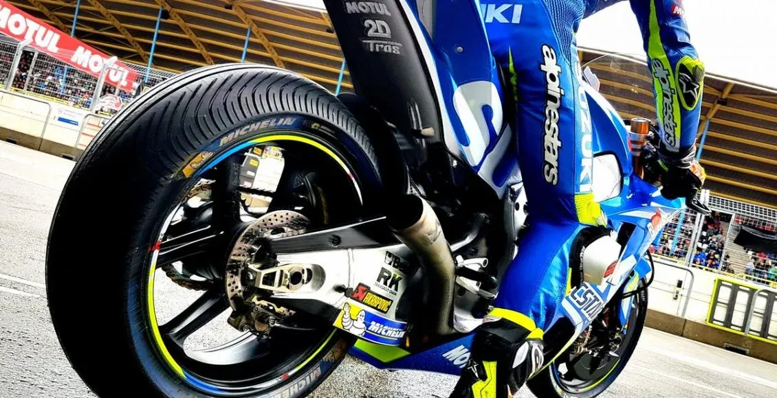 Perbezaan Tayar Motor GP Dengan Motor Biasa