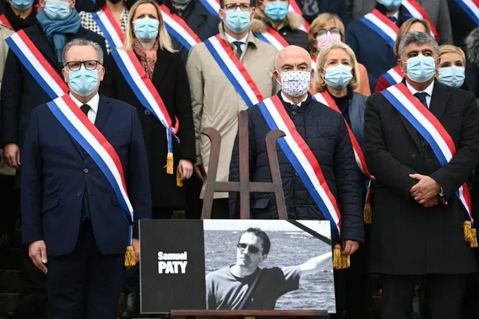 Laïcité: Polisi Sekular Ekstrem Perancis