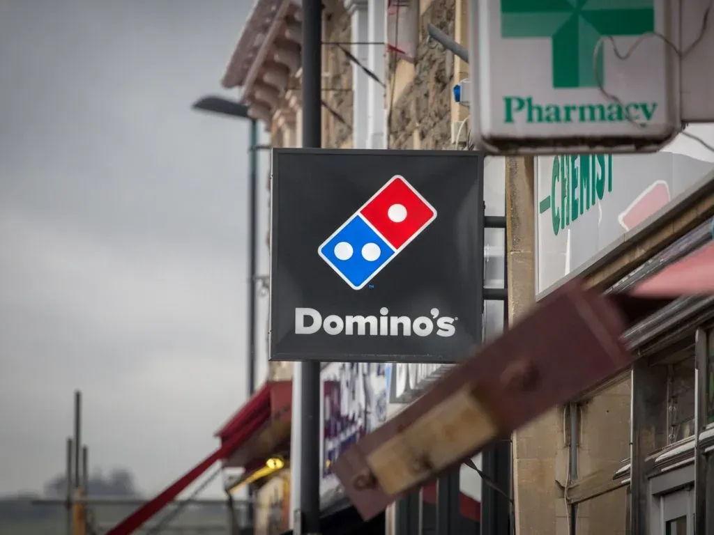 Apa Akan Jadi Kalau Domino Beri Pizza Percuma 100 Tahun?