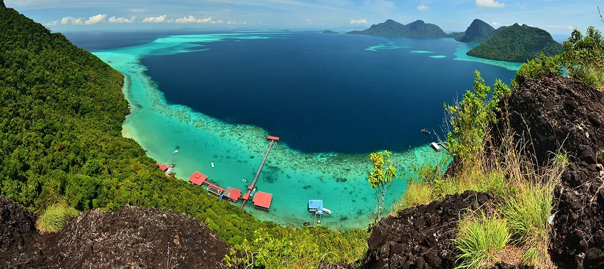 Bohey Dulang: Pulau Lelaki Tua Yang Sedang Tidur
