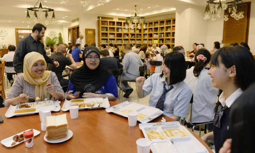 Sejarah Perkembangan Islam Di Jepun