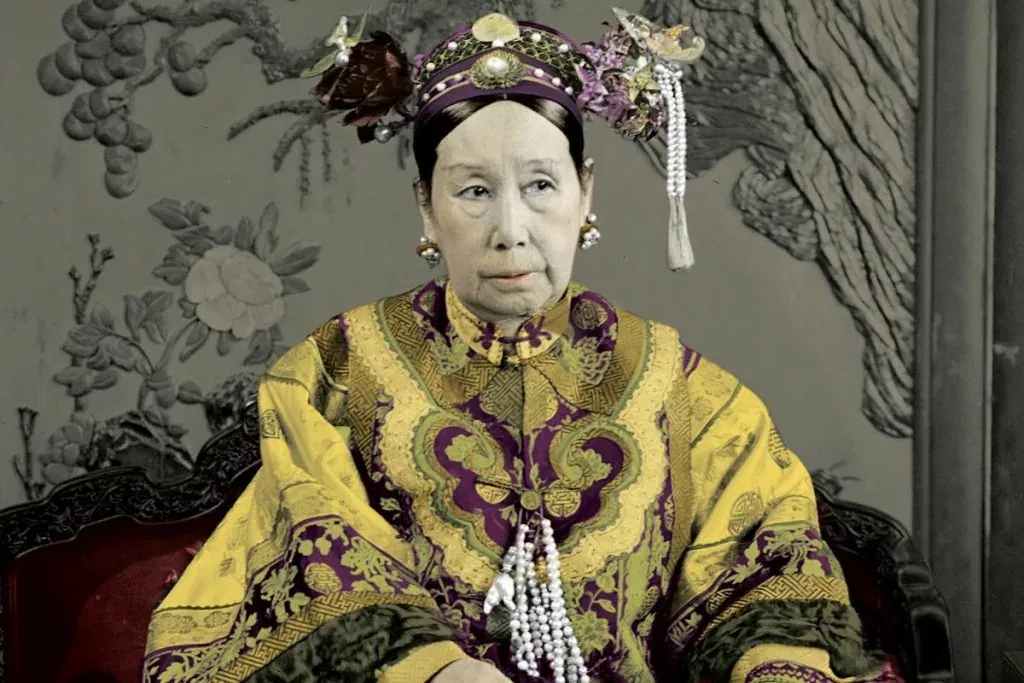 Maharani Ci Xi: Pemain Boneka Di Balik Tirai