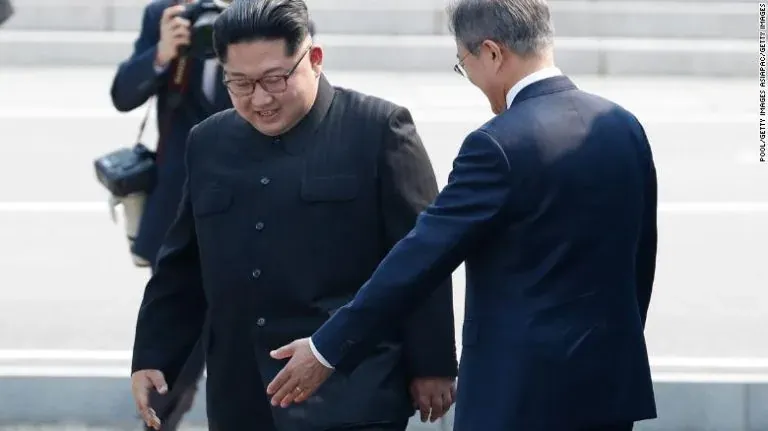 Romantisme Pertemuan Kim Dan Moon