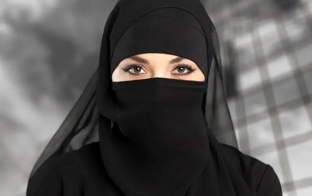 Datangnya Islam Mengangkat Martabat Wanita!