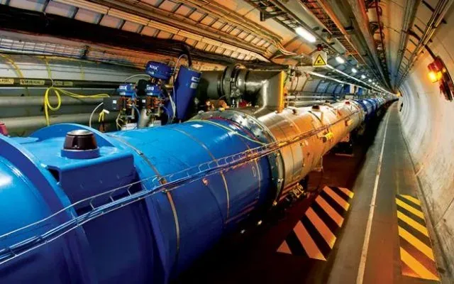Membantah Teori Konspirasi Tentang LHC