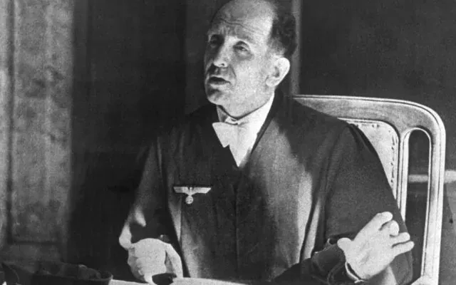 Roland Freisler – Hakim Hitler Yang Suka Menjerit