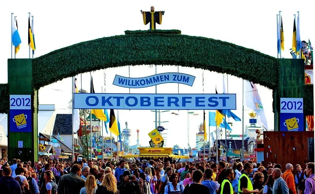 Fakta-Fakta Menarik Mengenai Oktoberfest Yang Kita Harus Tahu