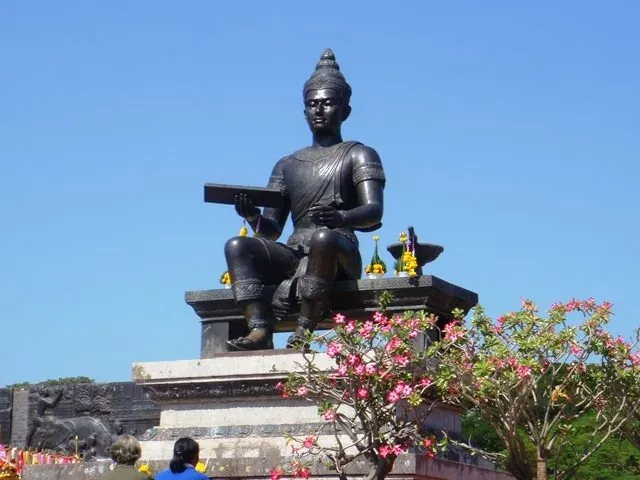 Tai – Thai : Sama Tapi Berbeza