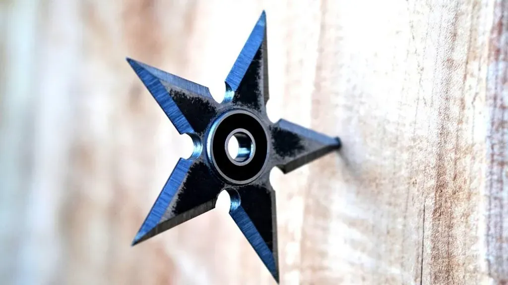 Shuriken: Bintang Maut Yang Berterbangan