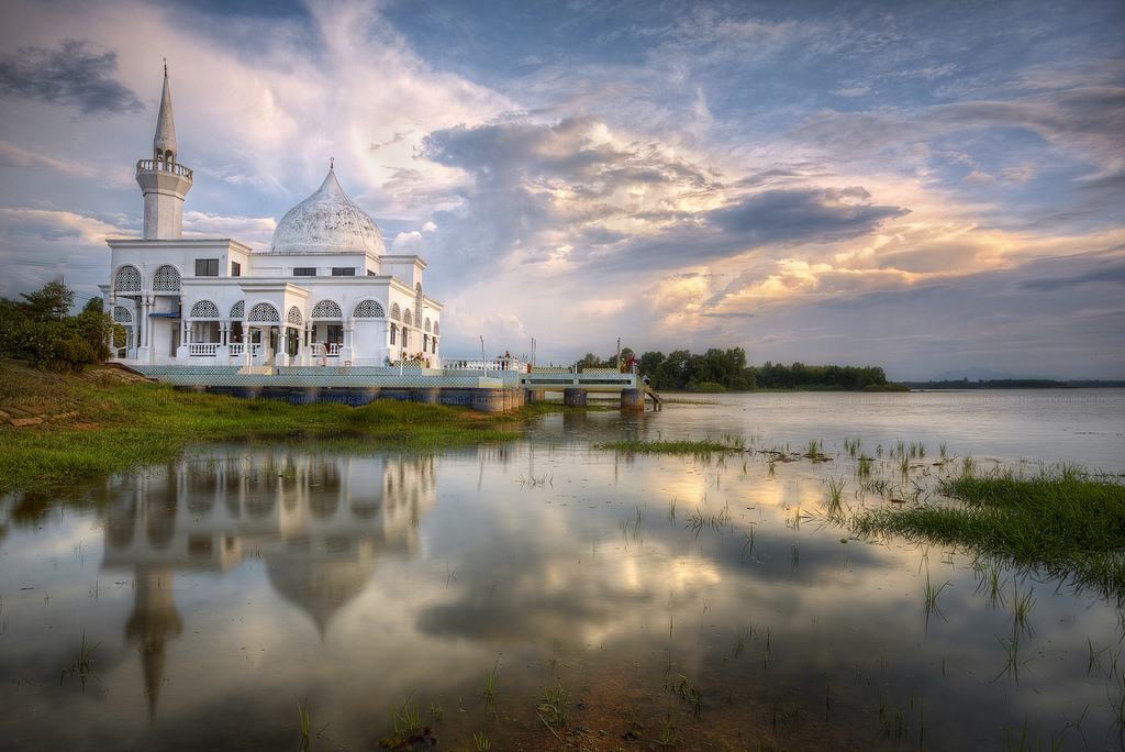 Masjid Brunei Di Kelantan Lambang Persahabatan The Patriots