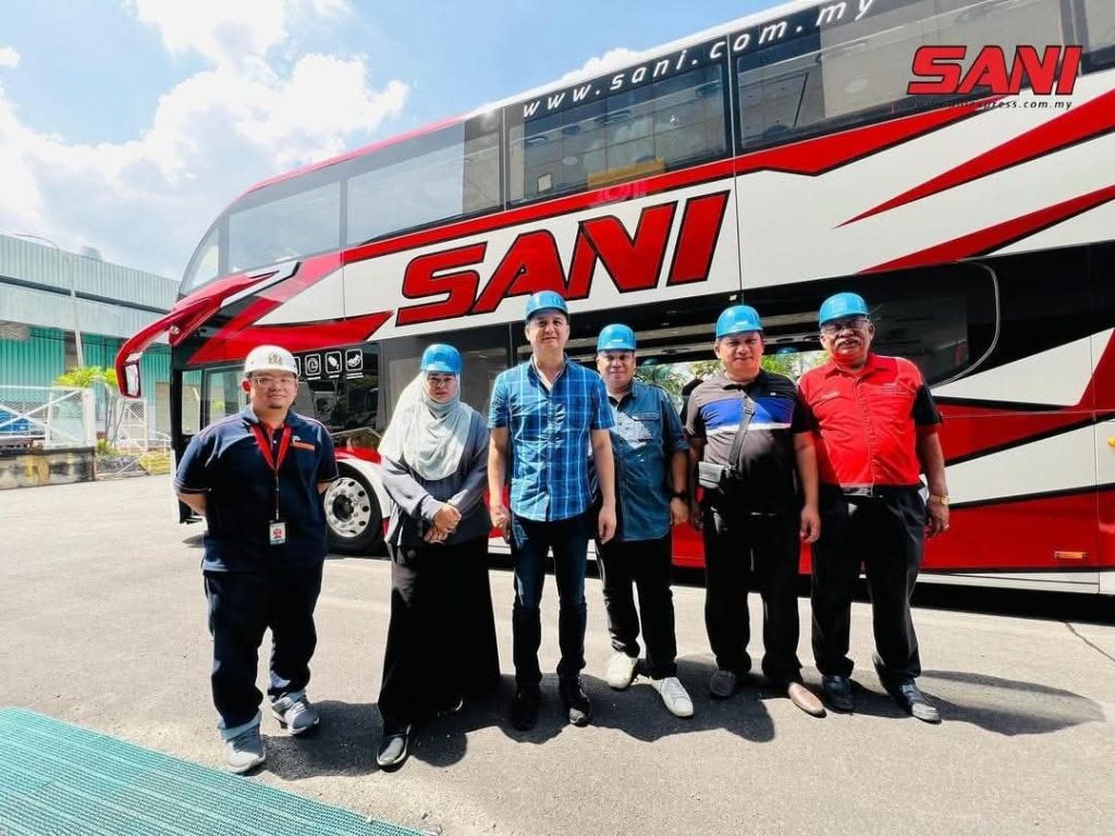 Dato’ Sani, Dari Industri Seni Kepada Jutawan Bas Ekspres