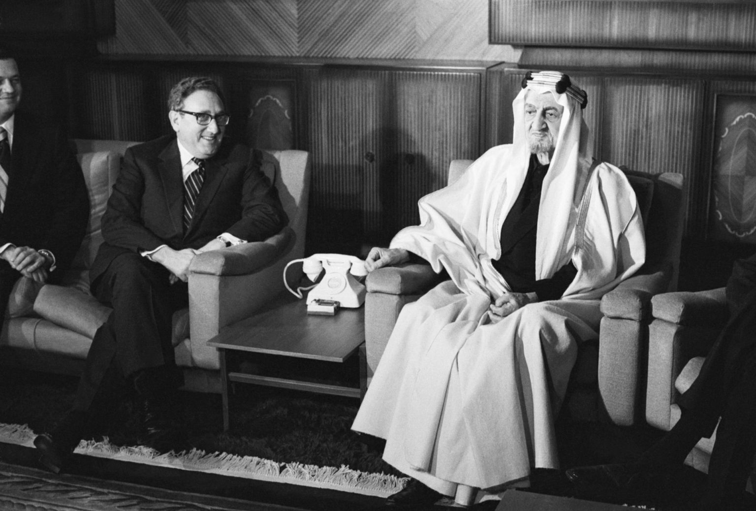 Dunia Arab Pernah Lumpuhkan Dunia Barat?