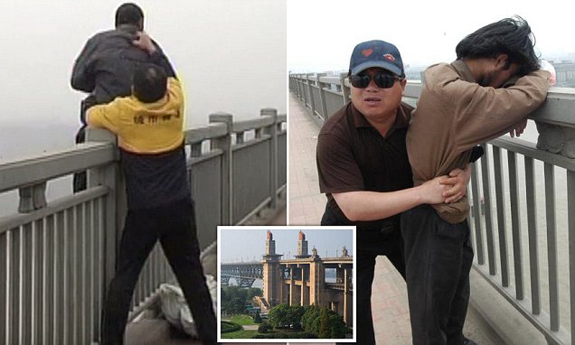 Penyelamat Di Jambatan Yangtze Selama 21 Tahun!