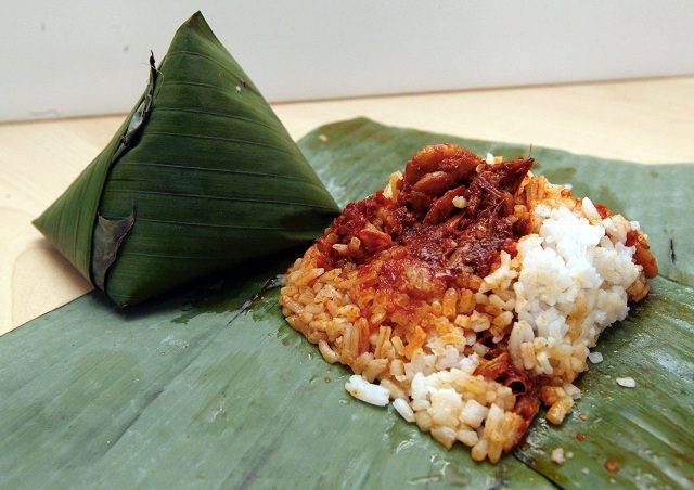 Kenapa Makanan Melayu Dibalut Dengan Daun?