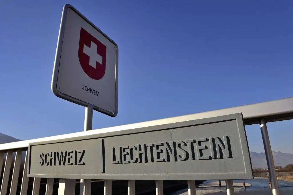 Negara Terkecil Dunia Ini Pernah Diserang Oleh Switzerland?
