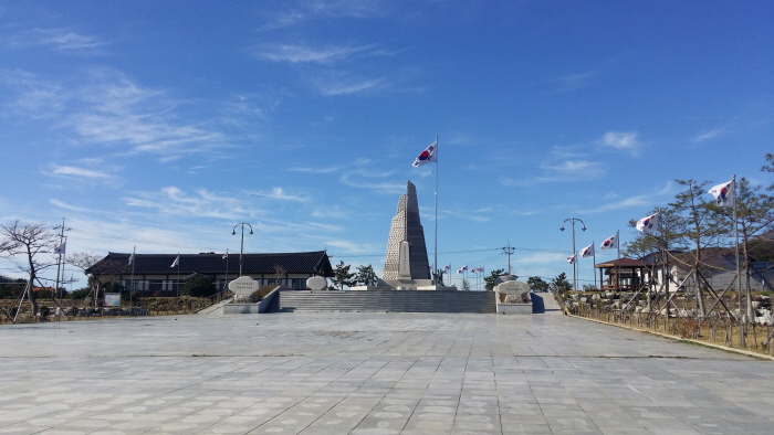 Pulau Yang Mengibarkan Bendera Kebangsaan Setiap Hari di Korea!